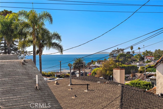 Detail Gallery Image 9 of 21 For 226 Chiquita #UPPER,  Laguna Beach,  CA 92651 - 1 Beds | 1 Baths