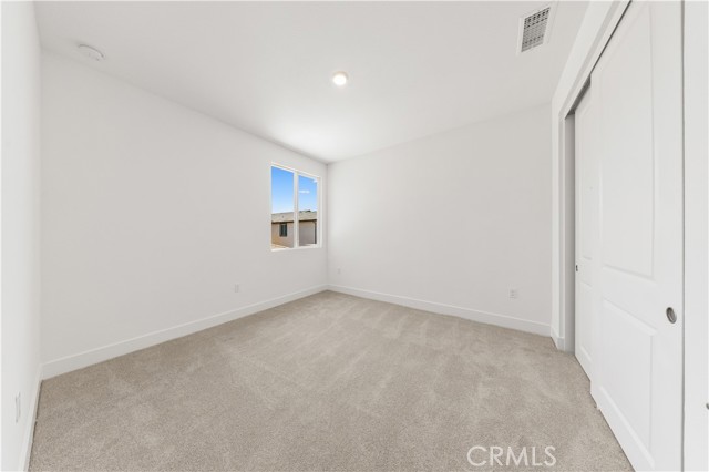 129 Great Park Blvd, Irvine CA: https://media.crmls.org/medias/1bac972c-3744-489b-aea8-35fda9854ff2.jpg