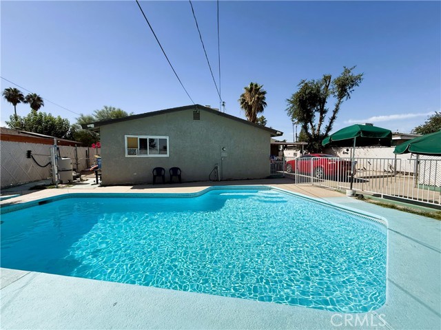 Detail Gallery Image 22 of 23 For 1320 White Ln, Bakersfield,  CA 93307 - 4 Beds | 2 Baths