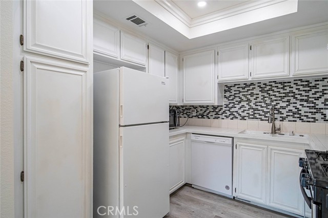 19956 Esquiline Avenue, Walnut CA: https://media.crmls.org/medias/1baeaf9a-304a-4eb6-9943-aff09f14e3c0.jpg