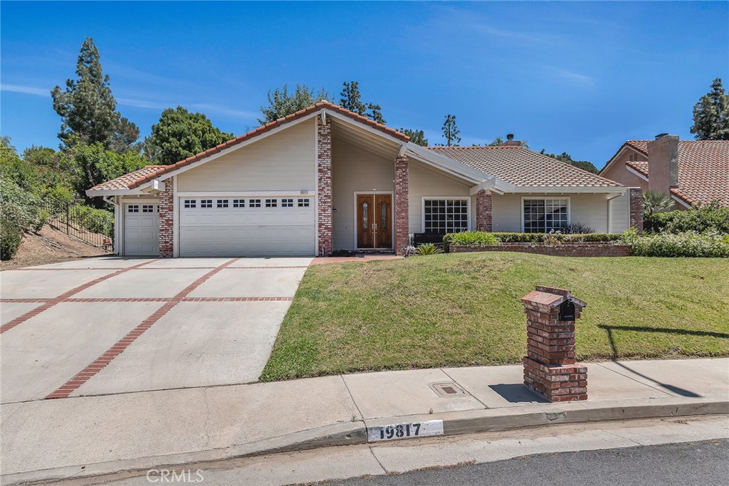 19817 Hiawatha Street