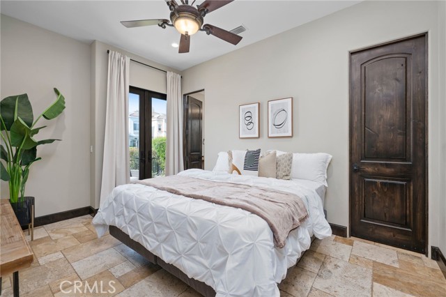 212 Baltimore Avenue, Huntington Beach CA: https://media.crmls.org/medias/1baf59a0-1a56-4aad-9864-734d393f8d73.jpg