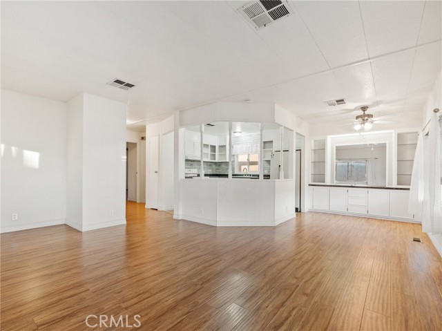 Detail Gallery Image 19 of 34 For 13393 Mariposa Rd #112,  Victorville,  CA 92395 - 2 Beds | 2 Baths