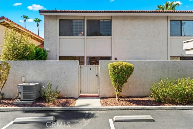 6054 Montecito Drive, Palm Springs CA: https://media.crmls.org/medias/1bb0e397-4fb2-45e5-862b-a90d4d957f46.jpg