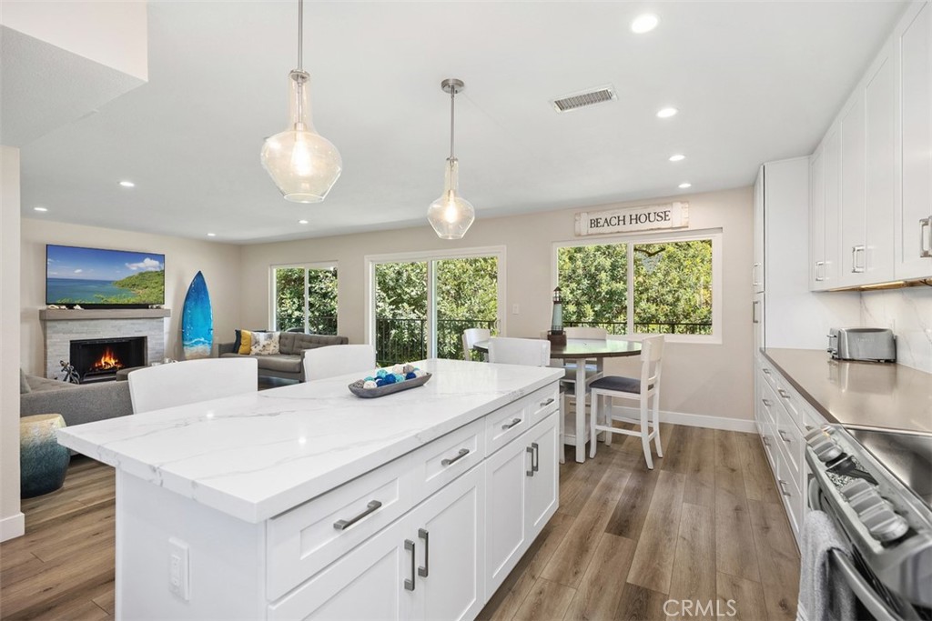 5506 Paseo Del Lago W #N
