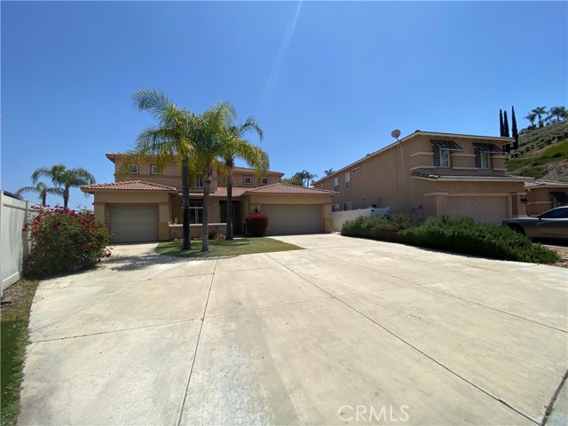 Detail Gallery Image 1 of 30 For 12 Vista Ripalti, Lake Elsinore,  CA 92532 - 4 Beds | 3 Baths