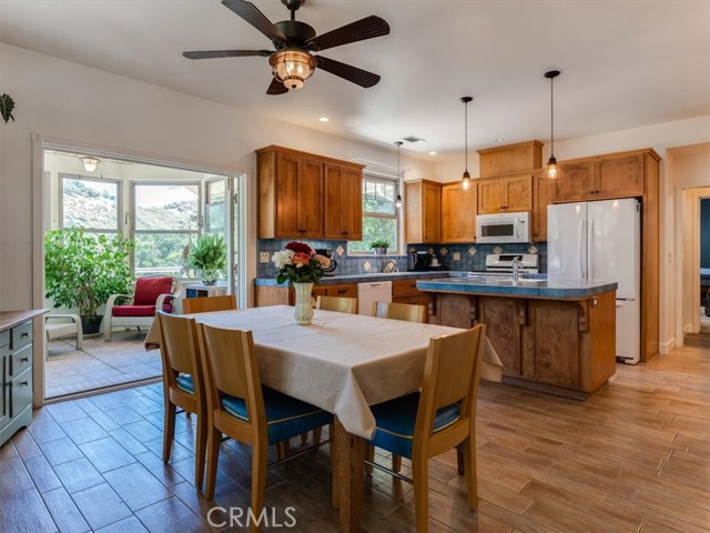 Detail Gallery Image 18 of 64 For 9225 Tassajara Creek Road, Santa Margarita,  CA 93453 - 3 Beds | 2/1 Baths