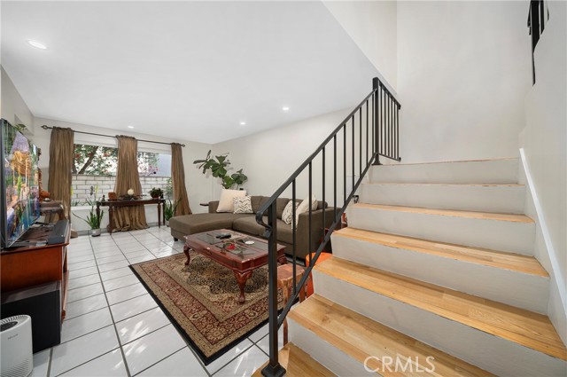 Detail Gallery Image 5 of 29 For 1318 E Fairgrove Ave, West Covina,  CA 91792 - 3 Beds | 2 Baths