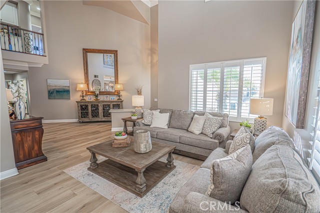 Detail Gallery Image 10 of 53 For 23321 Cuestport Dr, Valencia,  CA 91354 - 5 Beds | 4 Baths