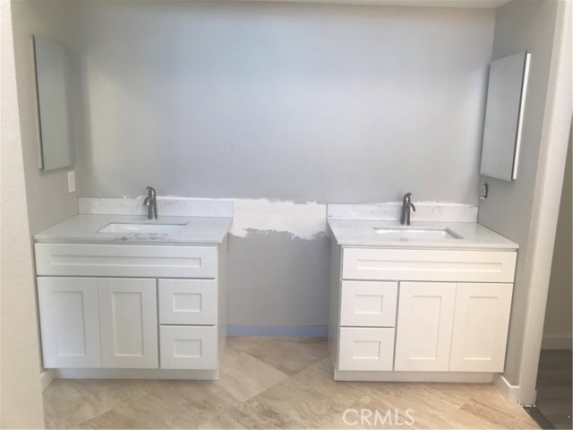 Detail Gallery Image 27 of 64 For 27 Alameda, Irvine,  CA 92620 - 4 Beds | 3/1 Baths