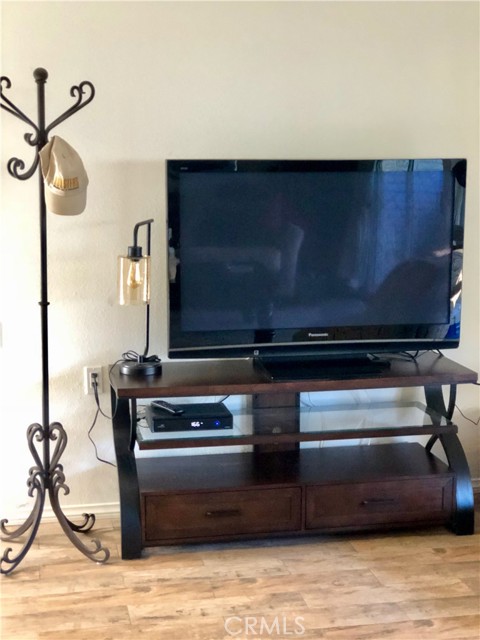 2324 Via Puerta, Laguna Woods CA: https://media.crmls.org/medias/1bb37689-b7f4-4811-bc5f-2d2ccf69822d.jpg