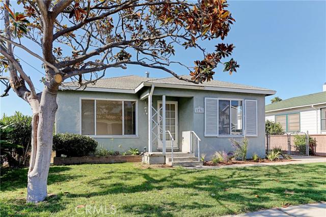 1731 Curtis Avenue, Manhattan Beach, California 90266, 4 Bedrooms Bedrooms, ,2 BathroomsBathrooms,Residential,Sold,Curtis,SB16165489