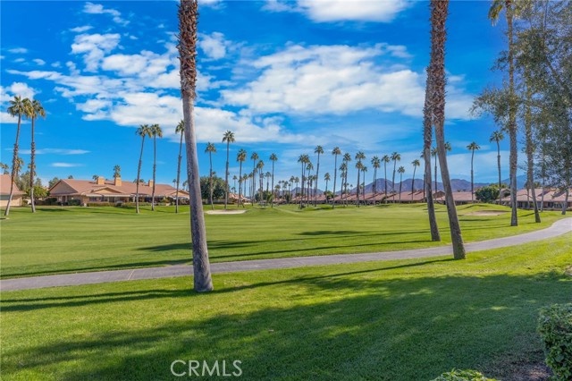 Detail Gallery Image 3 of 63 For 122 Conejo Cir, Palm Desert,  CA 92260 - 3 Beds | 2 Baths