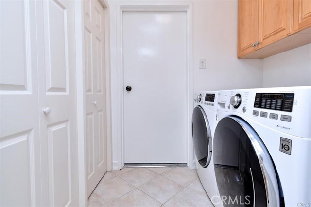 23937 Pentland Street photo 16
