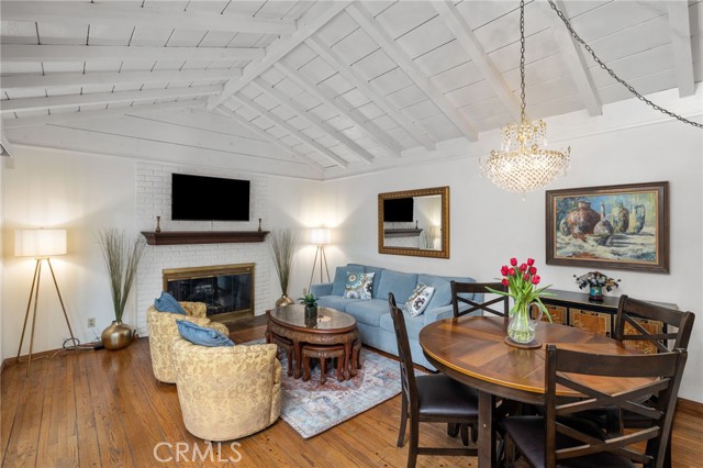 113 Vista Del Parque, Redondo Beach, California 90277, 2 Bedrooms Bedrooms, ,1 BathroomBathrooms,Residential,Sold,Vista Del Parque,SB24098927
