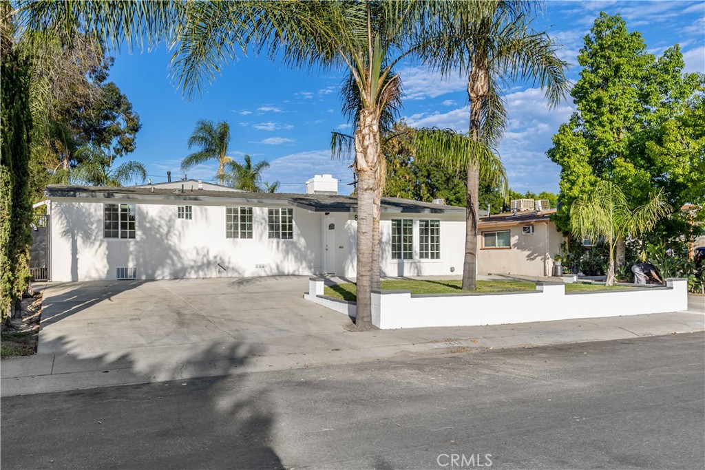 8548 Minuet Place, Panorama City, CA 91402