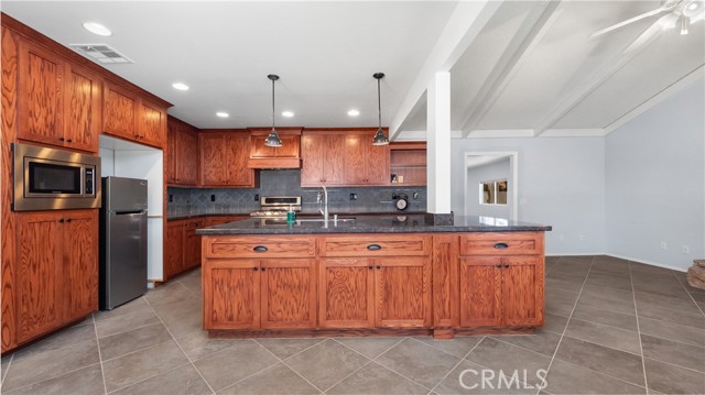 4309 W Avenue K12, Lancaster CA: https://media.crmls.org/medias/1bb5d5b2-fd07-4cbf-9e33-3975cb3163d6.jpg