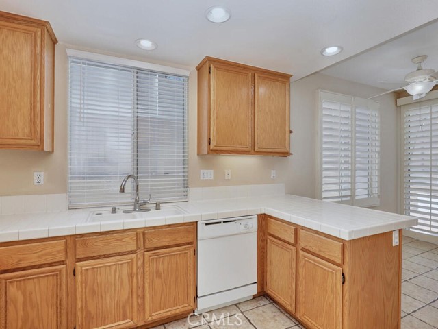 Detail Gallery Image 9 of 16 For 19 Paseo Viento, Rancho Santa Margarita,  CA 92688 - 2 Beds | 2/1 Baths