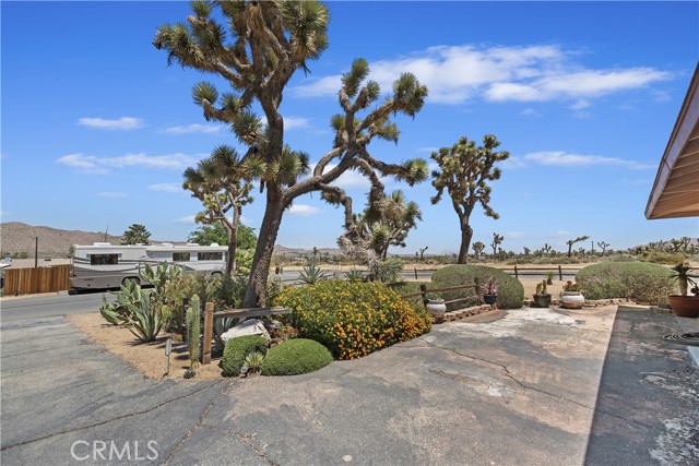 Detail Gallery Image 9 of 48 For 56287 Navajo Trl, Yucca Valley,  CA 92284 - 2 Beds | 1 Baths