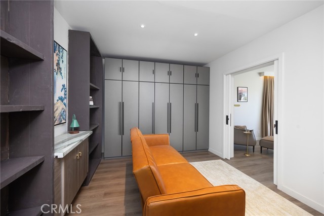 3233 Tareco Drive, Los Angeles CA: https://media.crmls.org/medias/1bb6d5ea-0636-4d03-97d5-bd5d38b81648.jpg