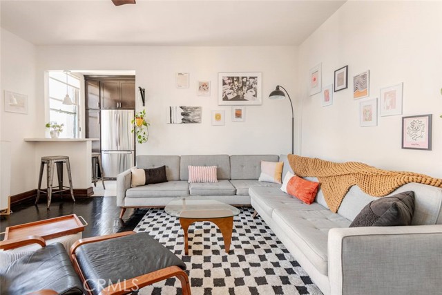 455 E Ocean Boulevard, Long Beach CA: https://media.crmls.org/medias/1bb731d9-5619-46ae-a31a-bf84908509e1.jpg