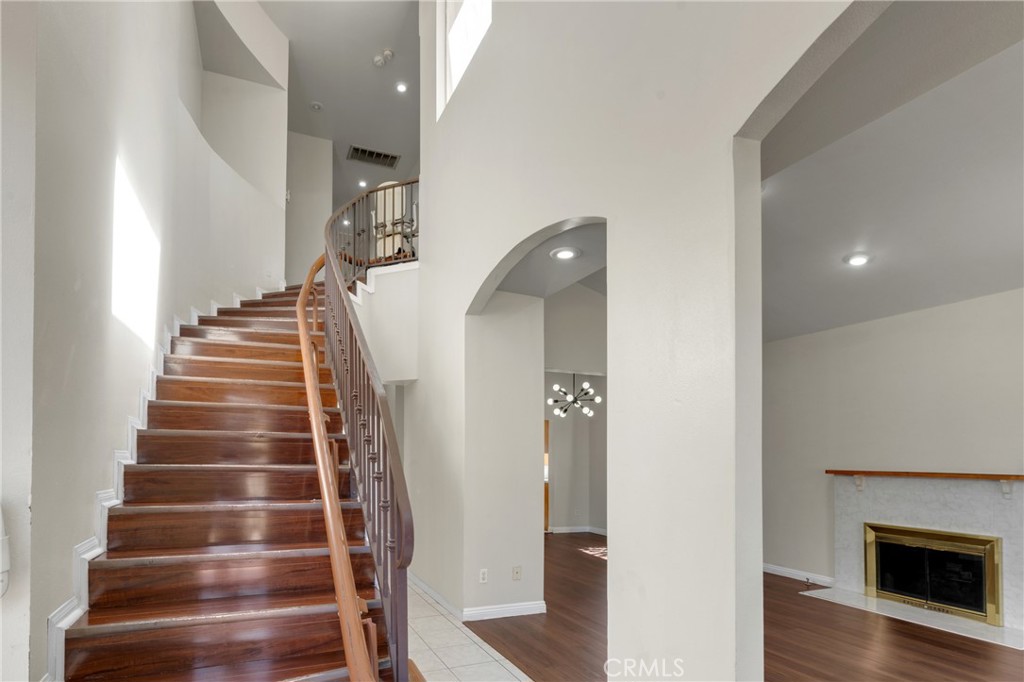 MLS #SB25238241 image #4