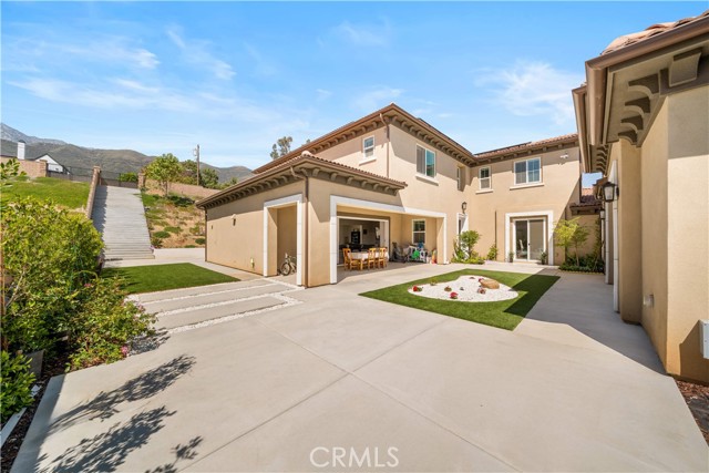 Detail Gallery Image 13 of 73 For 8826 Justify Dr, Rancho Cucamonga,  CA 91701 - 5 Beds | 5/1 Baths