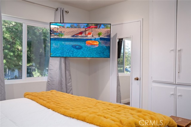 Detail Gallery Image 38 of 70 For 10660 Melvin Ave, Porter Ranch,  CA 91326 - 5 Beds | 3/1 Baths