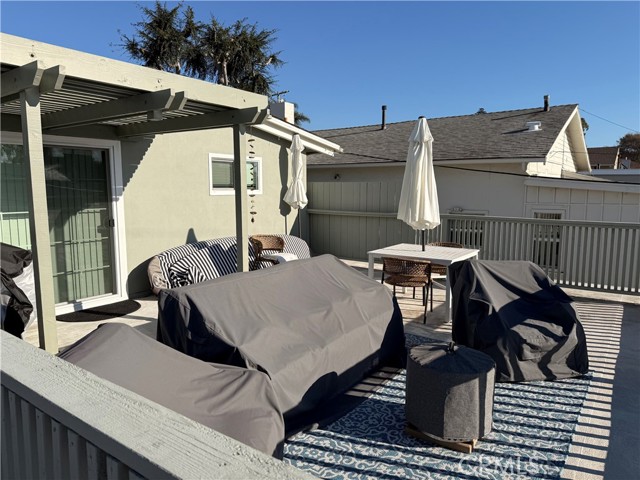 Front Image Thumbnail for CROC25272965