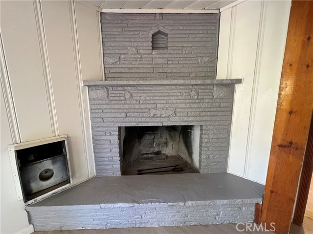 Detail Gallery Image 5 of 22 For 782 N Village, Crestline,  CA 92325 - 3 Beds | 1/1 Baths