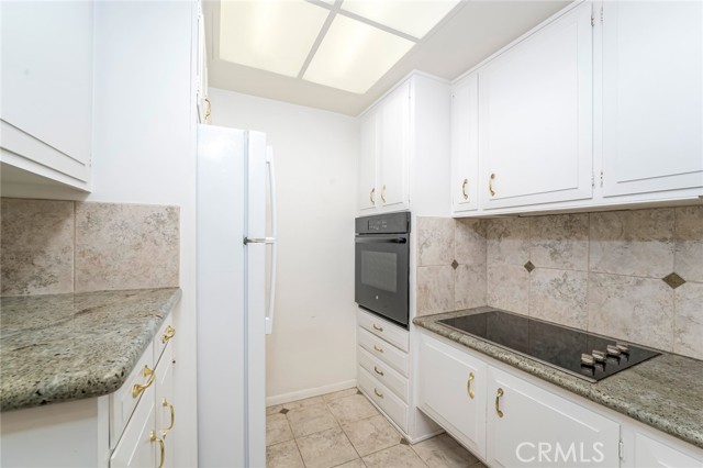 495 Calle Cadiz, Laguna Woods CA: https://media.crmls.org/medias/1bb8f55b-7882-41c6-a96a-b30f11caa169.jpg