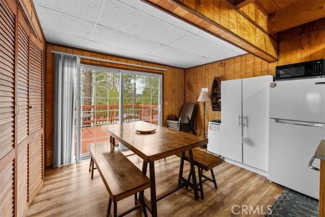 Detail Gallery Image 11 of 42 For 567 Highland, Big Bear Lake,  CA 92315 - 3 Beds | 2 Baths