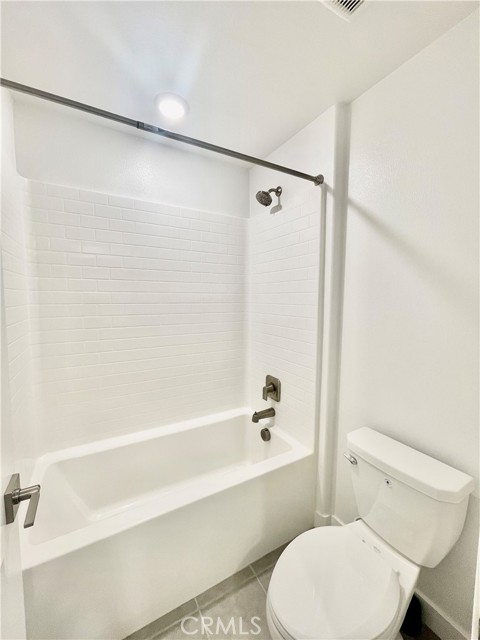 Detail Gallery Image 12 of 20 For 114 Culture, Irvine,  CA 92618 - 3 Beds | 2/2 Baths