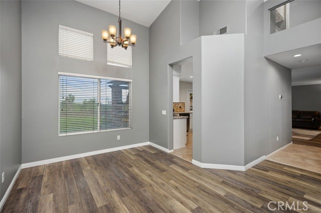 4 Chisholm Trail, Trabuco Canyon CA: https://media.crmls.org/medias/1bbb0b95-78ef-401c-8f9b-5494daa42636.jpg