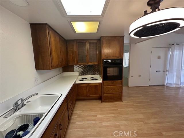 Detail Gallery Image 11 of 29 For 1640 Glenview Rd #76I,  Seal Beach,  CA 90740 - 2 Beds | 1 Baths