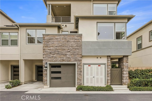 Front Image Thumbnail for CROC26054391