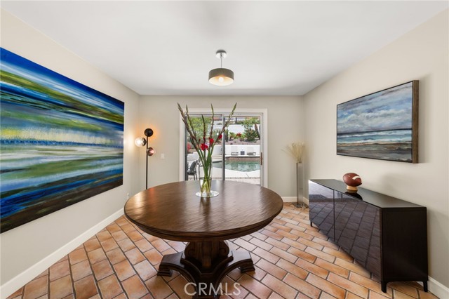 Detail Gallery Image 9 of 54 For 2525 Jonquil Dr, Upland,  CA 91784 - 4 Beds | 2/1 Baths