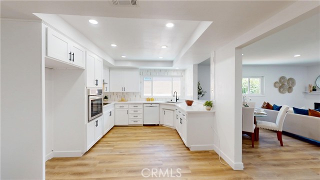 1354 Shadow Lane, Fullerton CA: https://media.crmls.org/medias/1bbea377-2475-422e-a5b5-5cdb1755faef.jpg