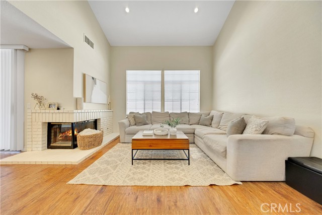 22915 Colombard Lane, Diamond Bar CA: https://media.crmls.org/medias/1bbee092-e7e5-4827-95ce-755257430d0b.jpg