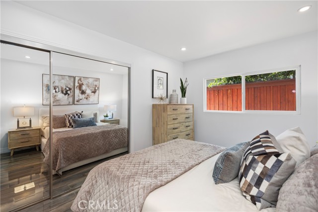 496 E 16th, Costa Mesa CA: https://media.crmls.org/medias/1bbf7a32-5555-4ea2-b4e6-36448f31853e.jpg
