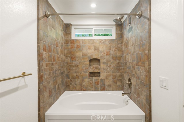 Detail Gallery Image 14 of 30 For 19464 Turtle Ridge Ln, Porter Ranch,  CA 91326 - 2 Beds | 3 Baths