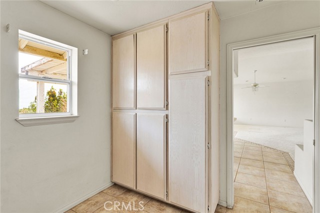 1026 Juniper Road, Pinon Hills CA: https://media.crmls.org/medias/1bc0357f-050d-470c-b4d9-436ae18943cf.jpg