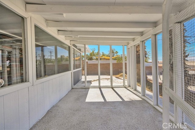 73028 Manana Drive, 29 Palms CA: https://media.crmls.org/medias/1bc0dc6a-2058-4c81-999c-14966365ff92.jpg