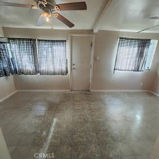 Detail Gallery Image 7 of 9 For 4280 9th, Riverside,  CA 92501 - 2 Beds | 2 Baths