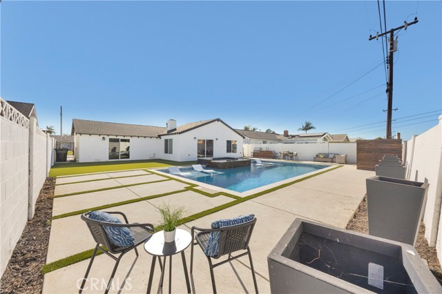 Image 43 of 53 For 8326 Fontainbleau Way