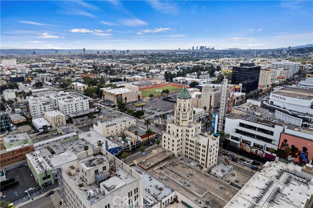 Detail Gallery Image 39 of 58 For 6735 Yucca St #307,  Los Angeles,  CA 90028 - 2 Beds | 2 Baths