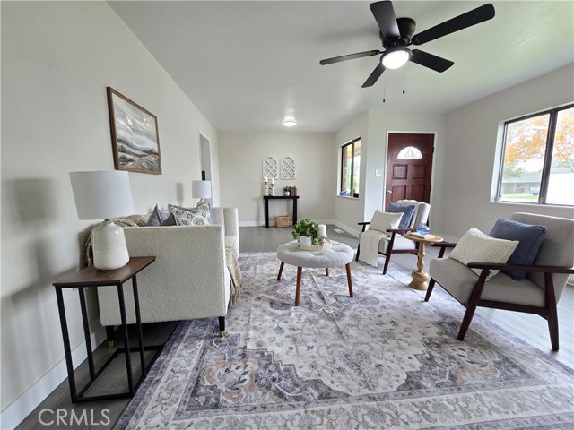 Detail Gallery Image 2 of 31 For 64 E Tehama, Orland,  CA 95963 - 3 Beds | 1 Baths