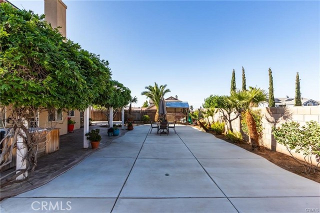 8961 Newcastle Avenue, Hesperia CA: https://media.crmls.org/medias/1bc30be0-13a8-4b0d-b43e-ffc324087b68.jpg