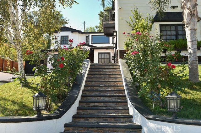 Detail Gallery Image 39 of 45 For 5235 San Feliciano Dr, Woodland Hills,  CA 91364 - 5 Beds | 4 Baths