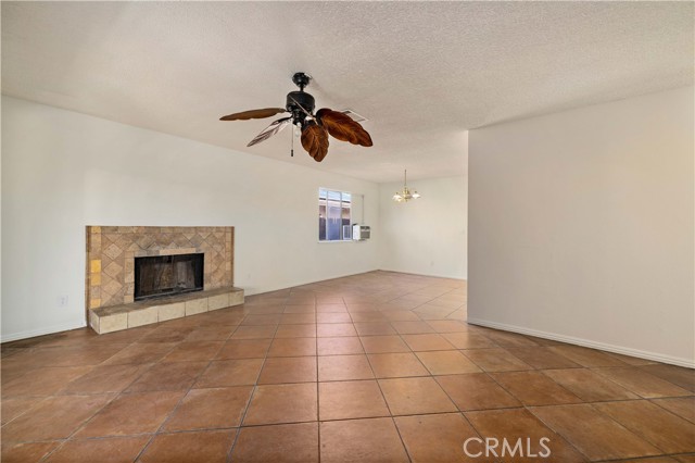 Detail Gallery Image 7 of 24 For 37213 Sabal Ave, Palmdale,  CA 93552 - 4 Beds | 2 Baths